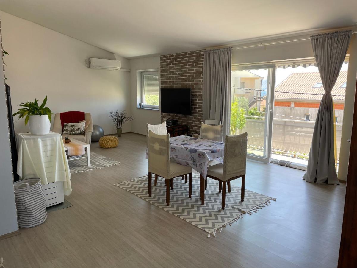 Apppave Appartement Novi Vinodolski Buitenkant foto